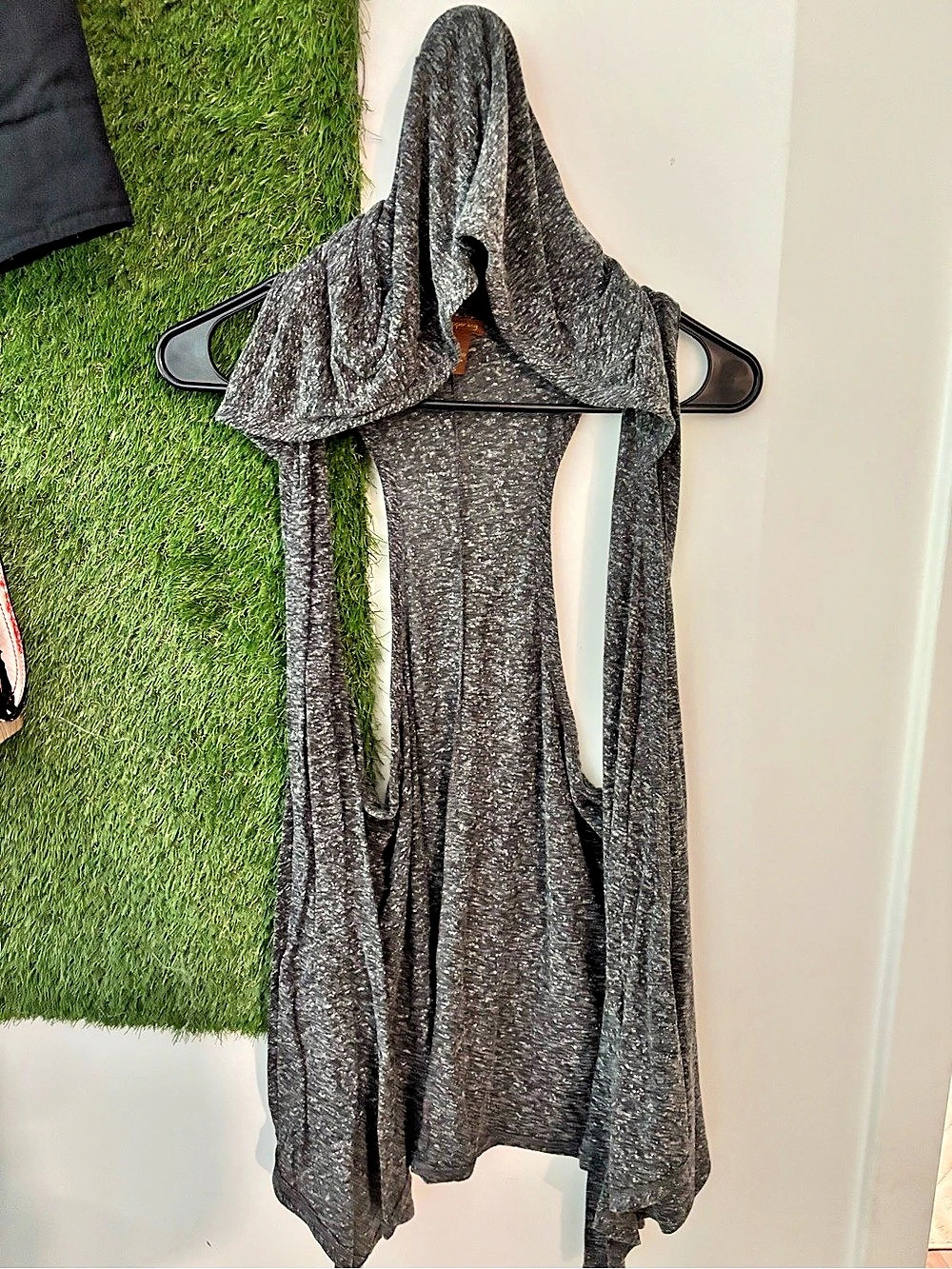 Copper Key Hooded Open Front Cardigan in Gray Large Like New